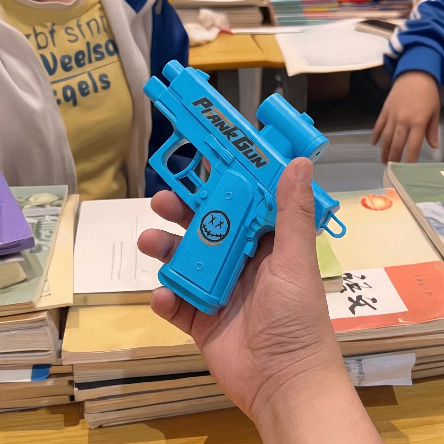 Pistol cu Apă pentru Farse cu Comutator Reversibil