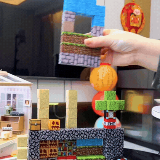 MagneCraft - Cuburi Magnetice de Construcție
