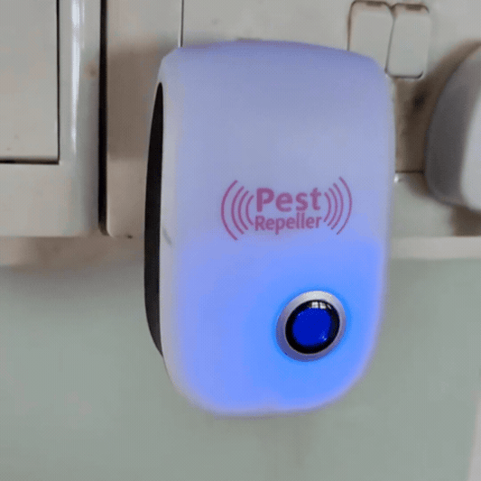 Dispozitiv Ultrasonic pentru Șoareci și Insecte