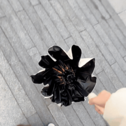 Umbrelă Automată cu Sistem Snap-lock și Deschidere Inversă