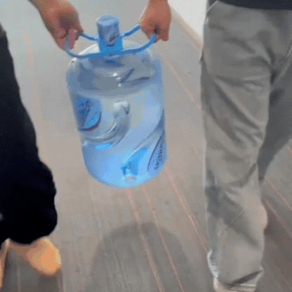 Suport Ergonomic pentru Sticle de Apă - Mâner Antiderapant și Rezistent pentru Ridicare și Transport Ușor