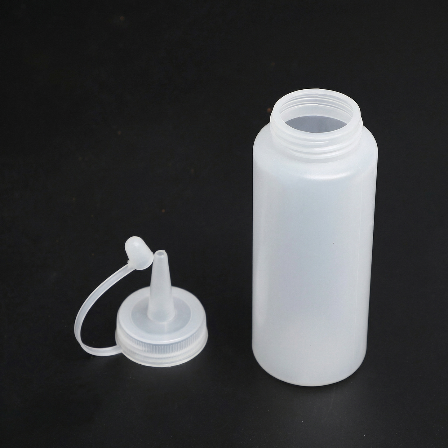 Set de 2 Sticle din Plastic pentru Sosuri, 200ml