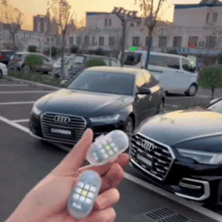 Set 2 Mini Stroboscoape LED Wireless cu Magnet și Telecomandă