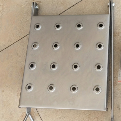 Platformă Tip Raft pentru Scările Metalice