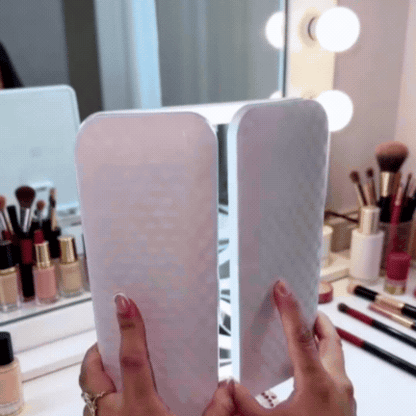 Oglindă Pliabilă Cosmetică cu LED