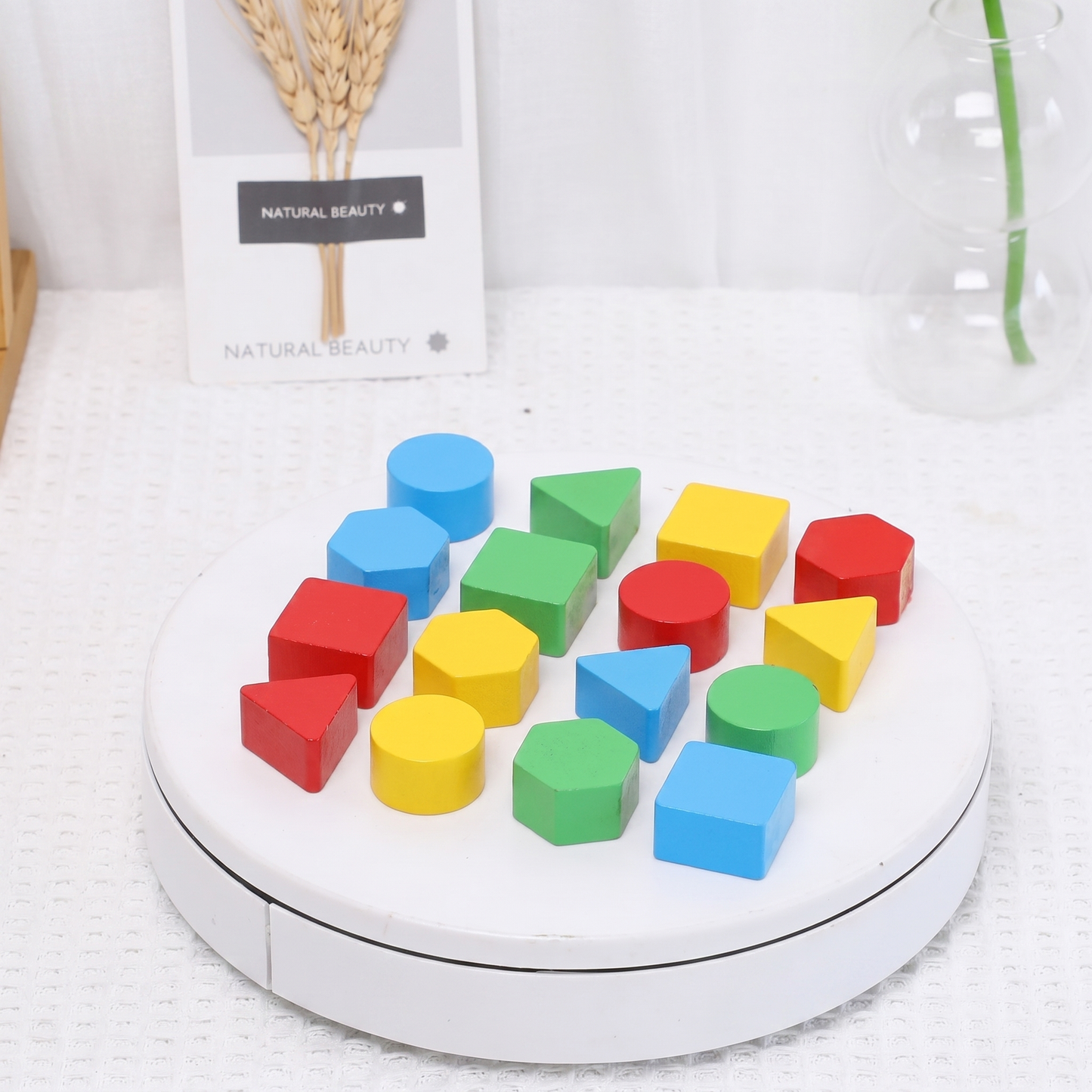 Joc de Asociere a Formelor Geometrice din Lemn (3 ani+)