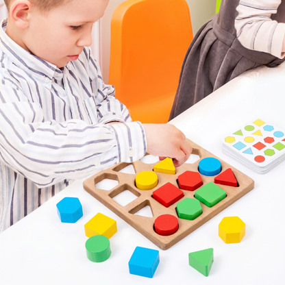 Joc de Asociere a Formelor Geometrice din Lemn (3 ani+)