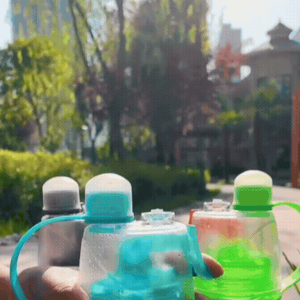 Sticlă de Apă 600 ml cu Pulverizator