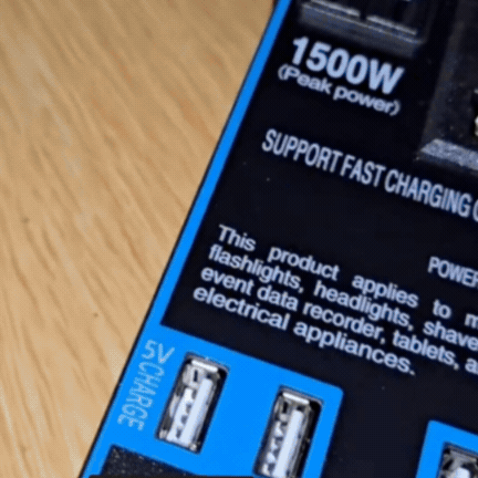 Invertor Auto 12/24 V la 220 V cu 7 Zone de Alimentare