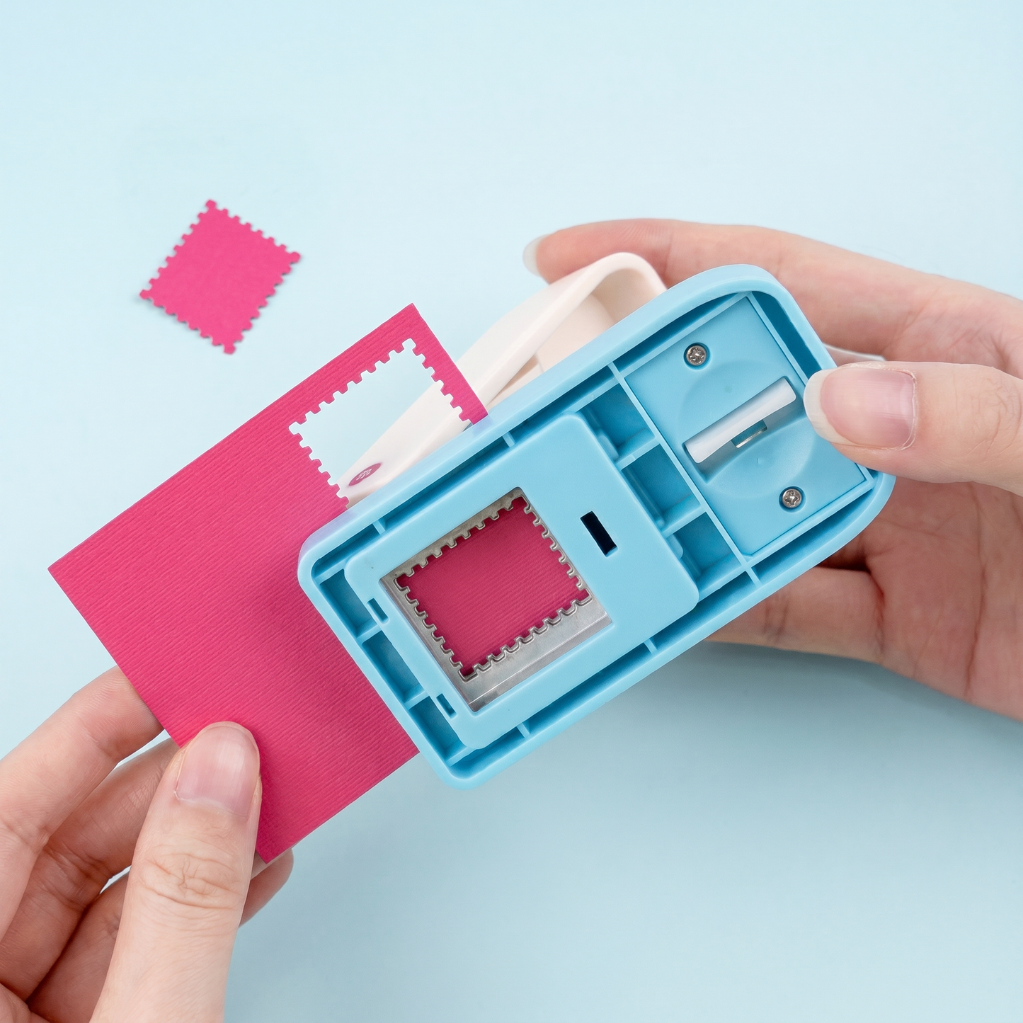 Perforator pentru Timbre