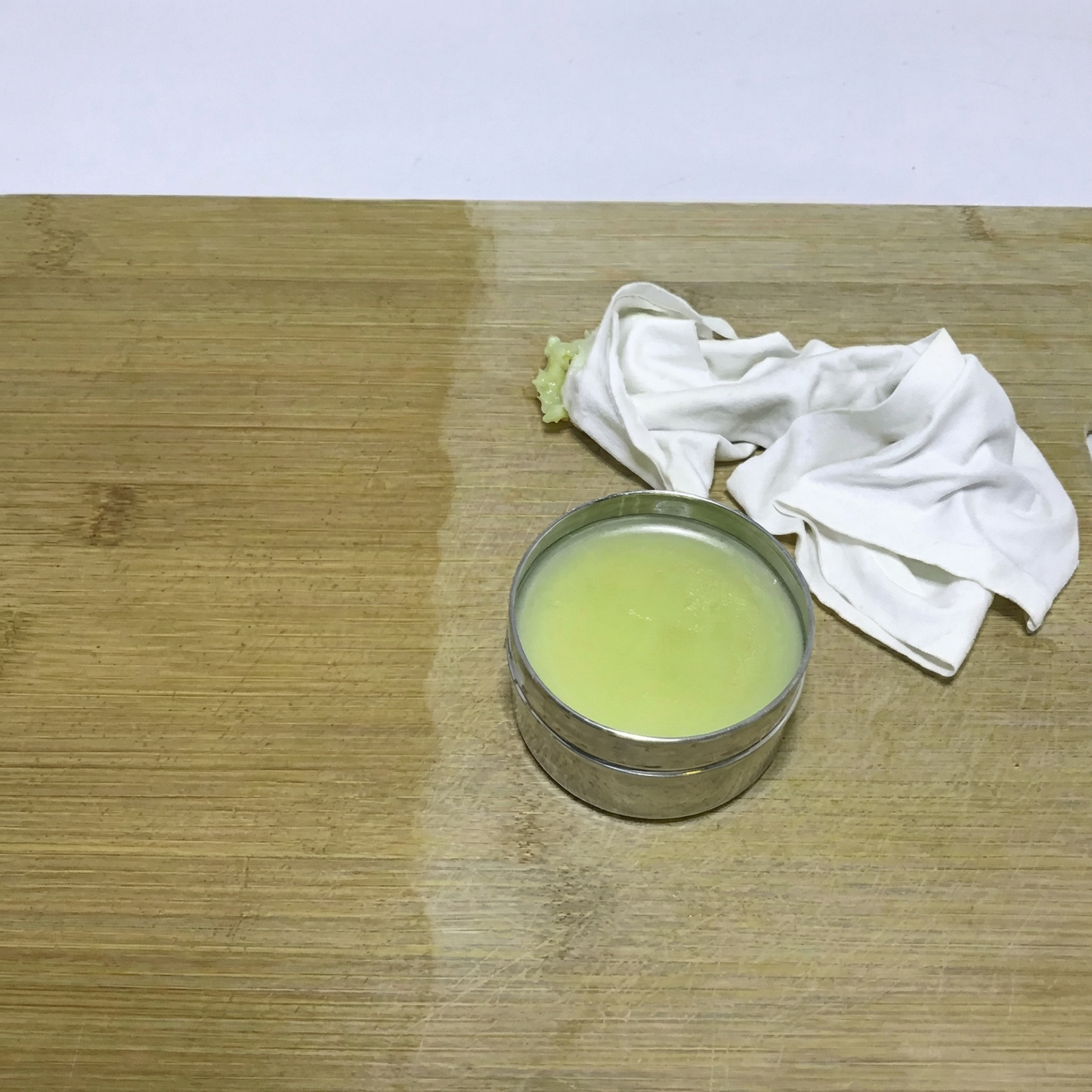 Ceară pentru Lustruirea Lemnului