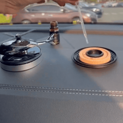 Difuzor de Parfum Auto cu Model de Elicopter