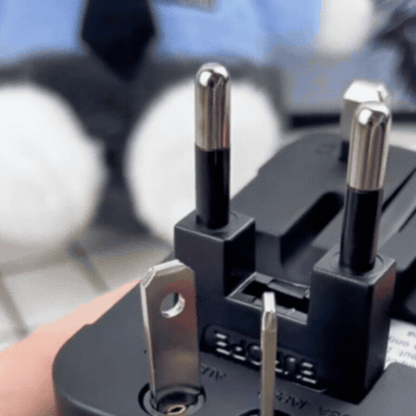 Triplu Ștecher Rotativ 180°